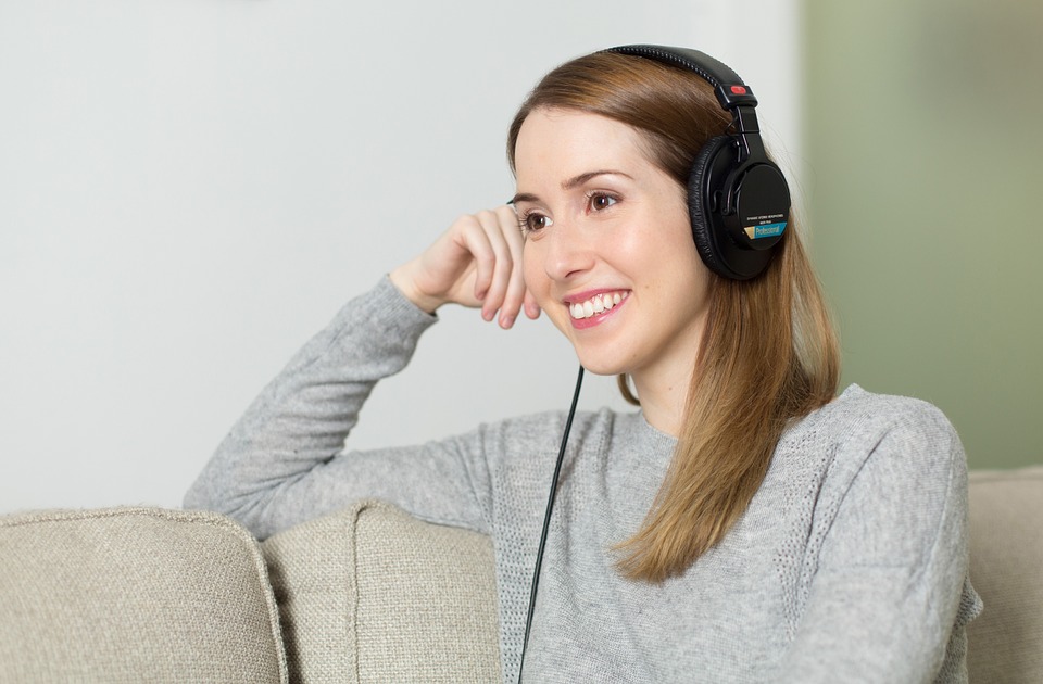 girl listening music