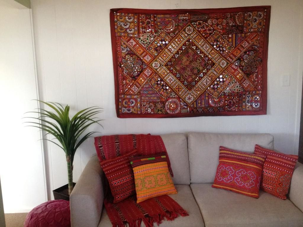 Hang Tapestries
