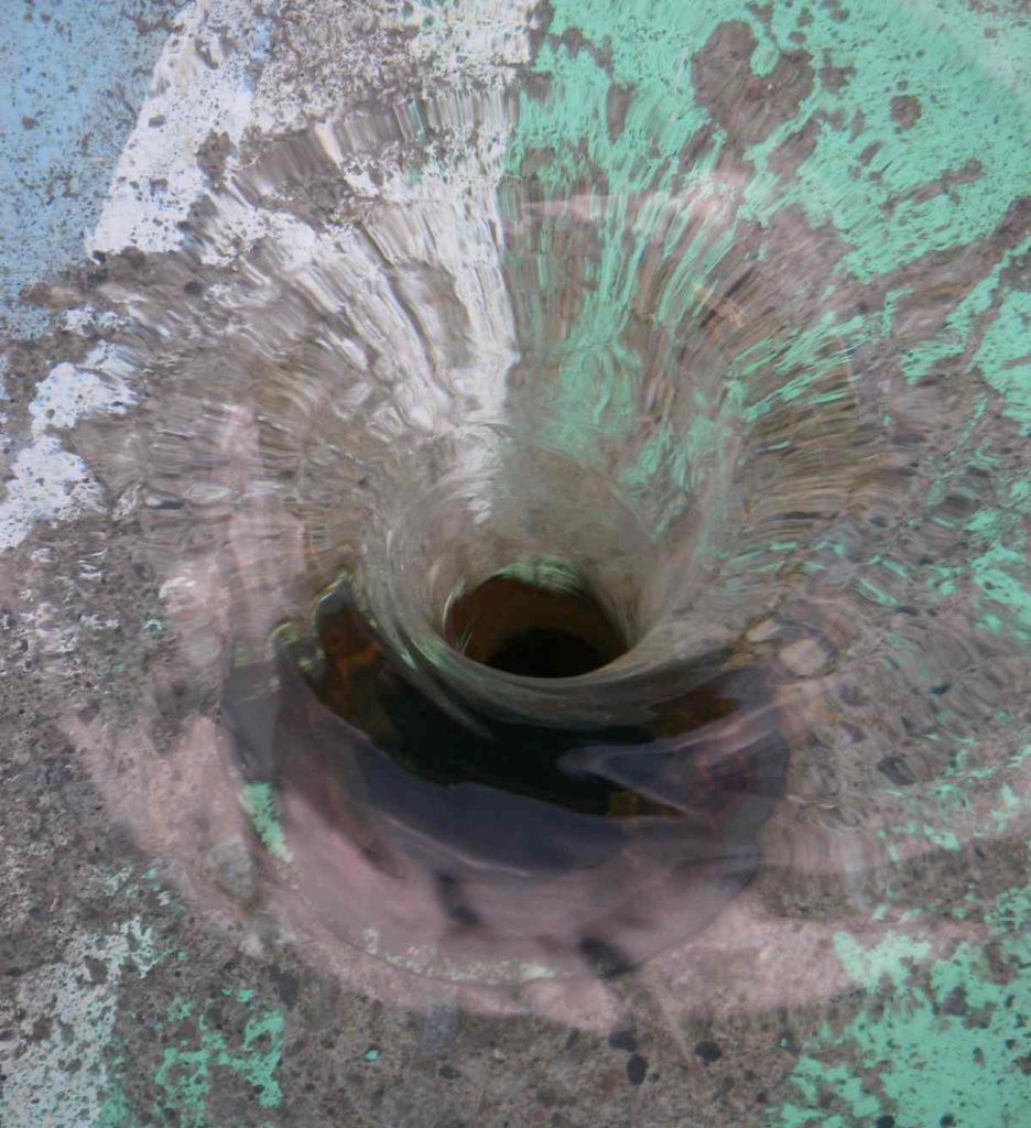 Tips For Unclogging Your Swimming Pool Drain And Maintaining It Properly