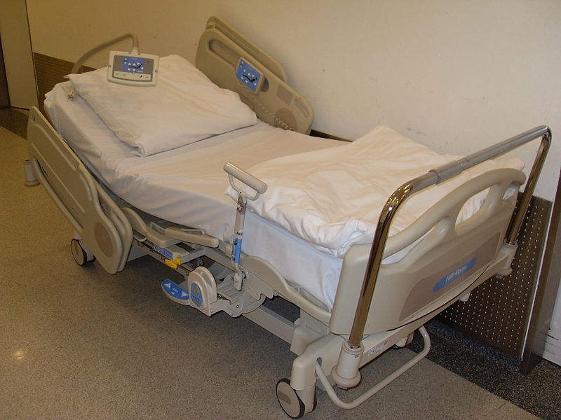 Hospital bed air mattress