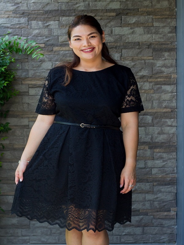 Plus size black dresses