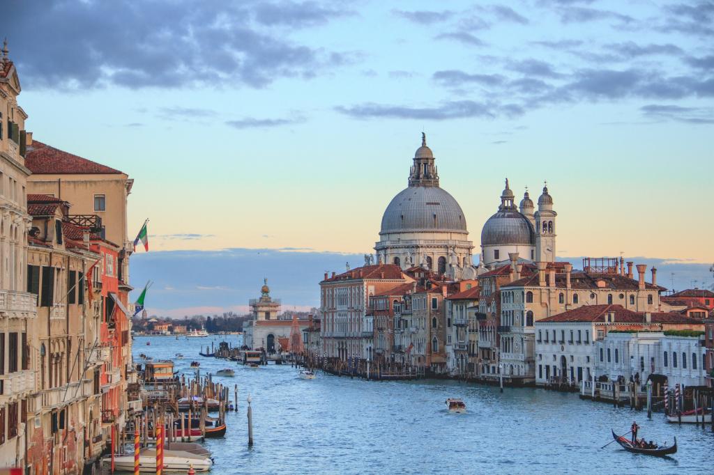 Venice cruising