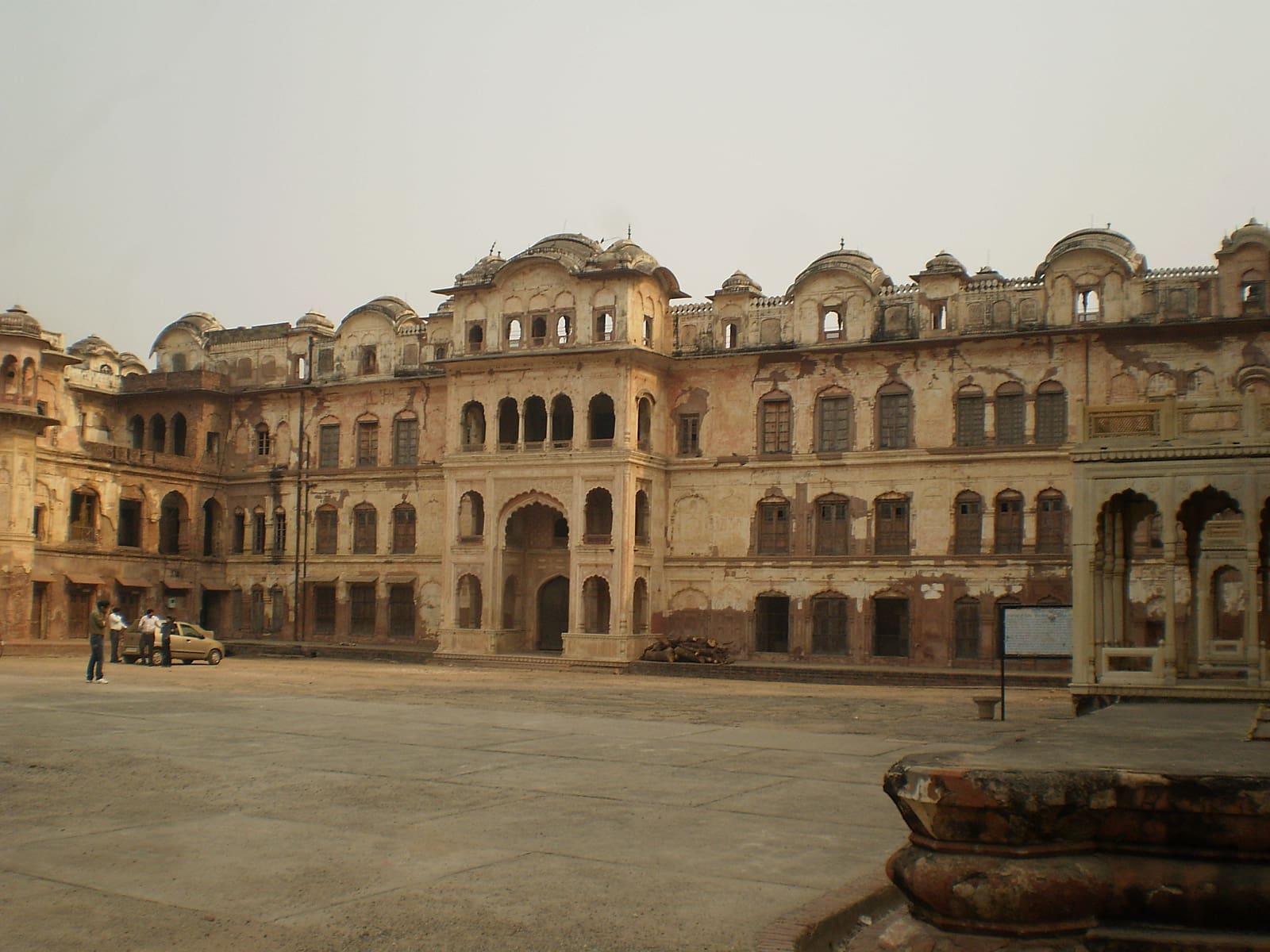 Sheesh Mahal