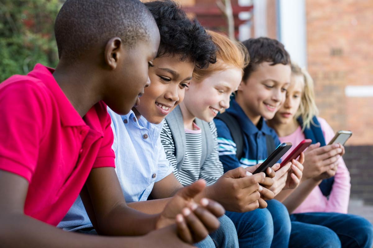 Use Spy App to Track Children Mobile