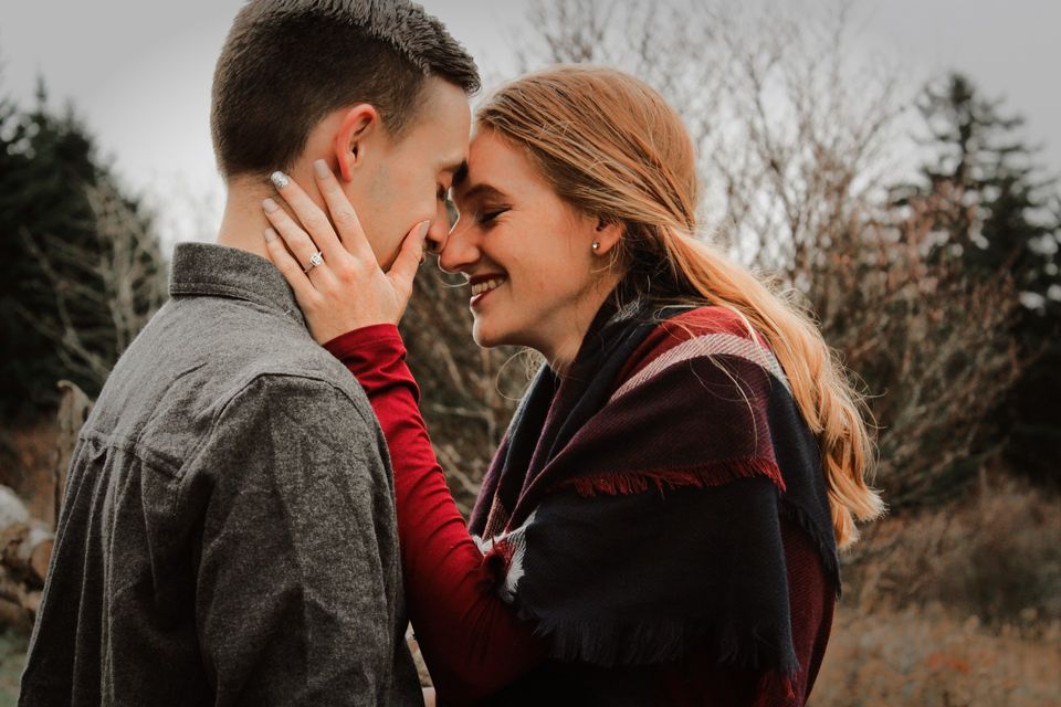 Romantic Proposal Ideas At Beach