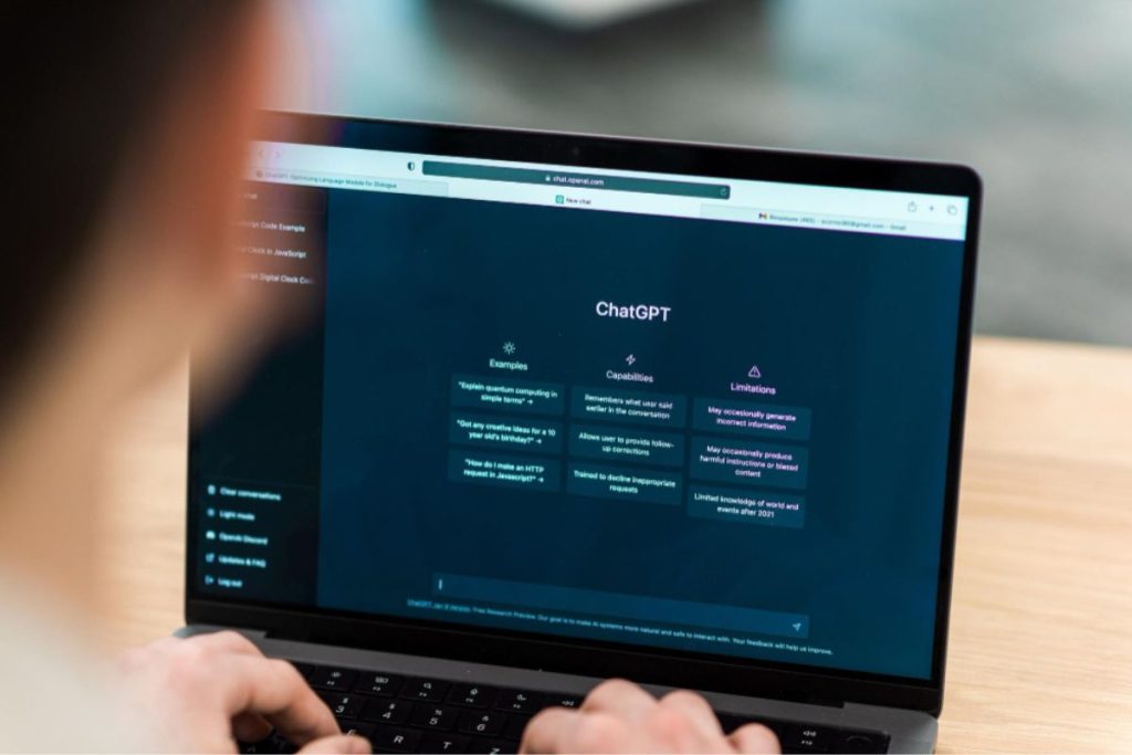 What are Advantages and Disadvantages of ChatGPT in Business