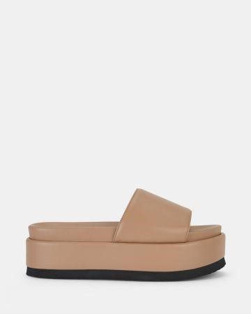 Outfits to pair with slides