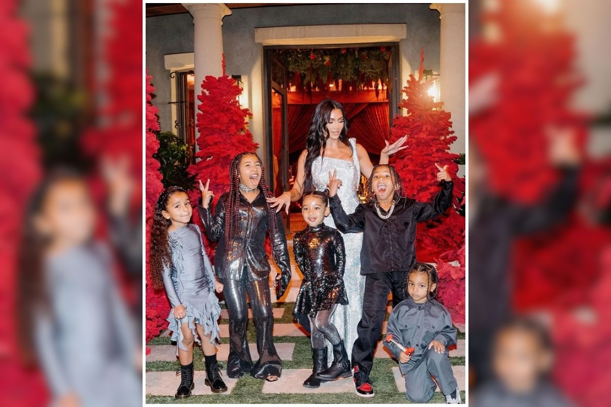 Kim Kardashian and North West - celebrate christmas