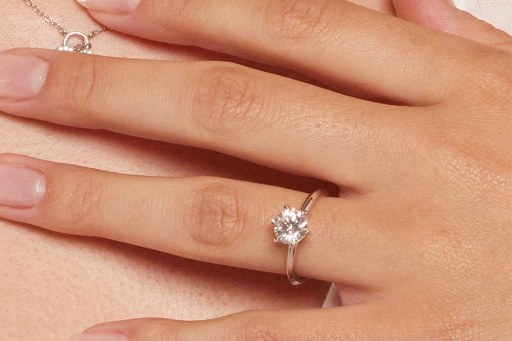 Diamond Engagement Rings – With Clarity