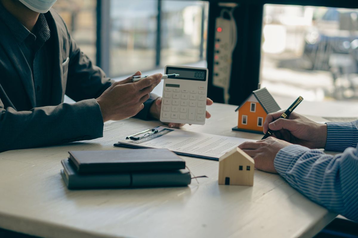 Hire A Mortgage Broker   