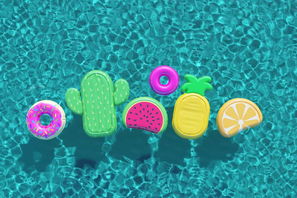 Custom pool floats