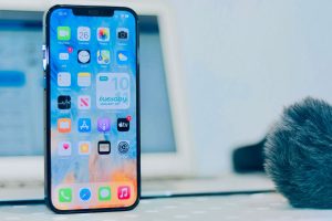 2025's Smartest Phones